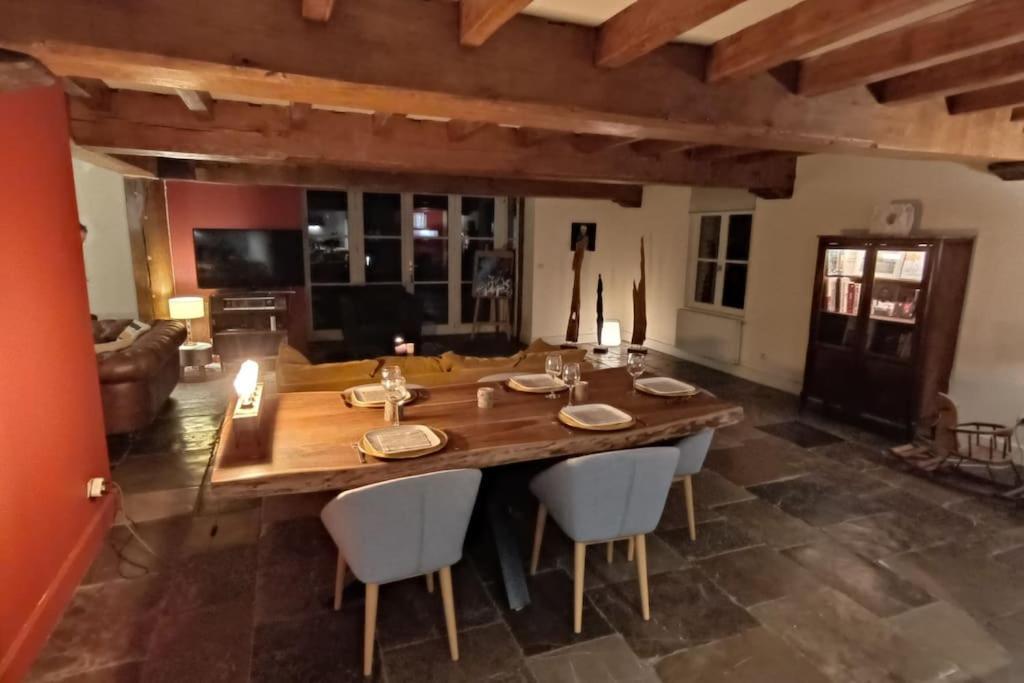 Sainghin-en-Mélantois Ferme De Caractere Avec Piscine Et Chemineeヴィラ エクステリア 写真