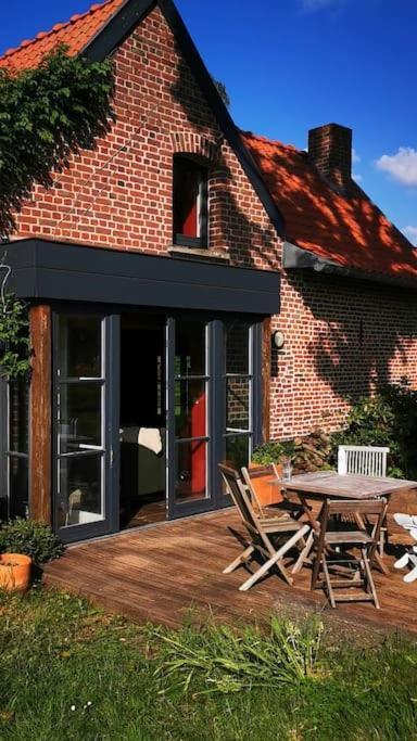 Sainghin-en-Mélantois Ferme De Caractere Avec Piscine Et Chemineeヴィラ エクステリア 写真
